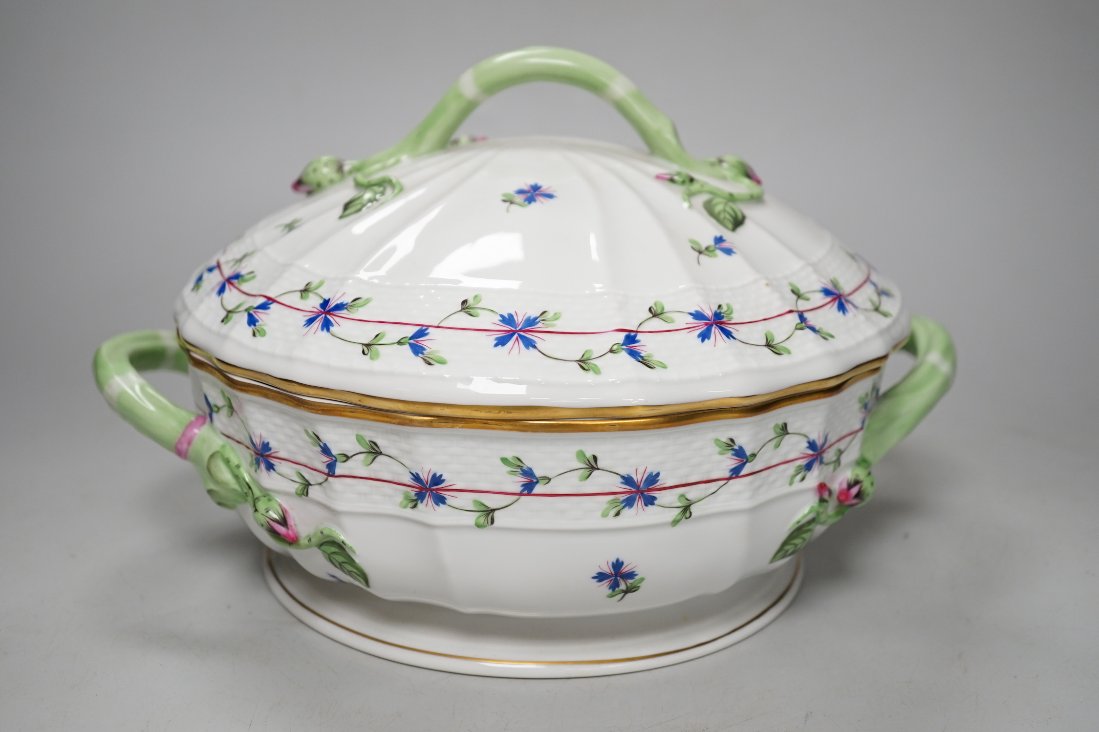 A Herend ‘Chantilly flowers’ tureen and cover, 22cm diam.